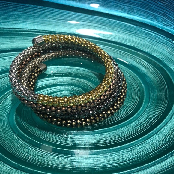 Bangle bracelet - Picture 2 of 4